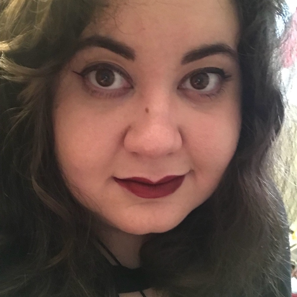 Meet your Posher, Elissa